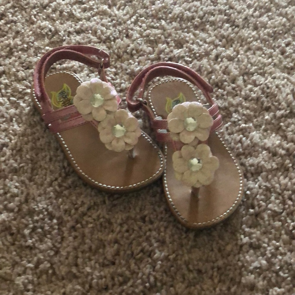 Cute toddler sandals!!